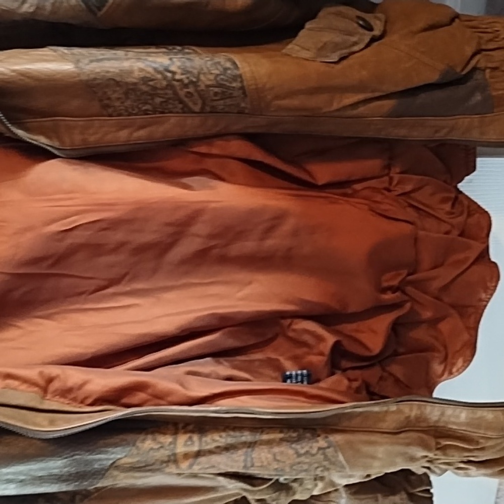 Leather jacket - Picture 5 of 5